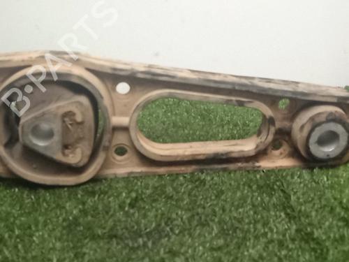 Used Engine mount Engine mount DACIA DUSTER (HS_) 1.5 dCi 4x4 (HSMC, HSMD) (110 hp) 34508908 34508908