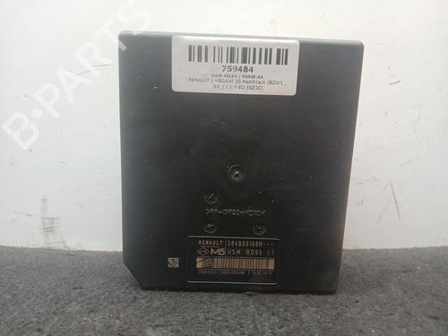 Fuse box RENAULT MEGANE III Hatchback (BZ0/1_, B3_) 1.5 dCi (BZ0C) | BP33980677E1 - Image 2