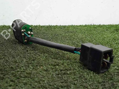 Right front window switch MAHINDRA BOLERO Pickup 2.5 D 4x4 | BP27831376I26 