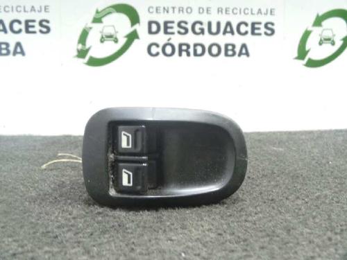 Interrupteur de vitre avant gauche PEUGEOT 206 Hatchback (2A/C) 1.4 HDi eco 70 (68 hp) 12208656