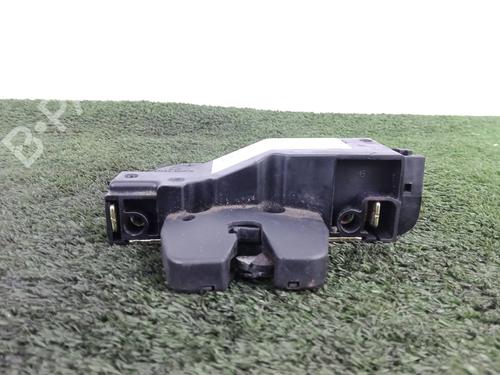 Used Tailgate lock CITROËN C4 Coupe (LA_) 1.6 HDi (90 hp) 32162381