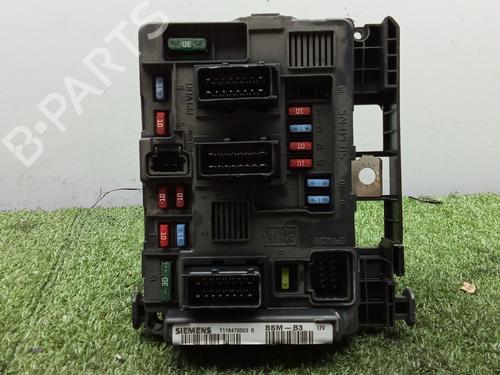Used Fuse box Fuse box 38347943 38347943