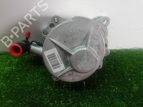 Used Vacuum pump RENAULT LAGUNA II (BG0/1_) 2.0 dCi (BG1T) (150 hp) 21327456