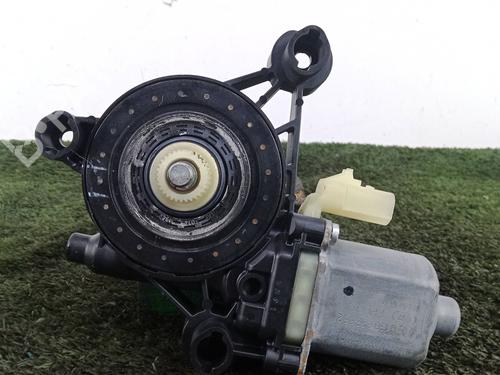 Right rear window motor JEEP COMPASS (MP, M6, MV, M7) 1.4 MultiAir 4x4 | BP38559640E22 - Image 2