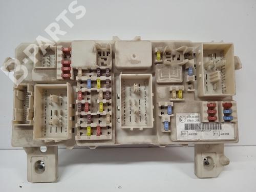 Used Fuse box Fuse box FORD C-MAX (DM2) 1.6 (100 hp) 10301762 10301762