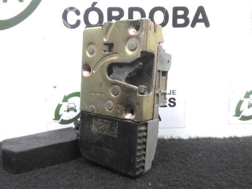 Used Front right lock PEUGEOT 306 Hatchback (7A, 7C, N3, N5) [1993-2003]  5696312