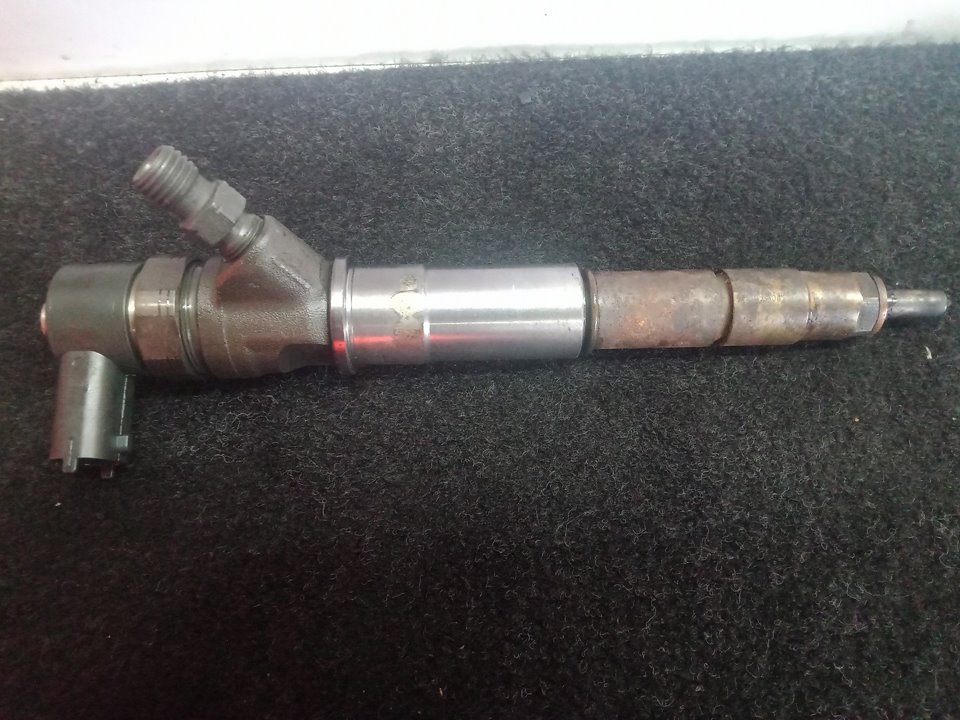 Injector RENAULT MASTER III Van (FV) 9258231 BParts