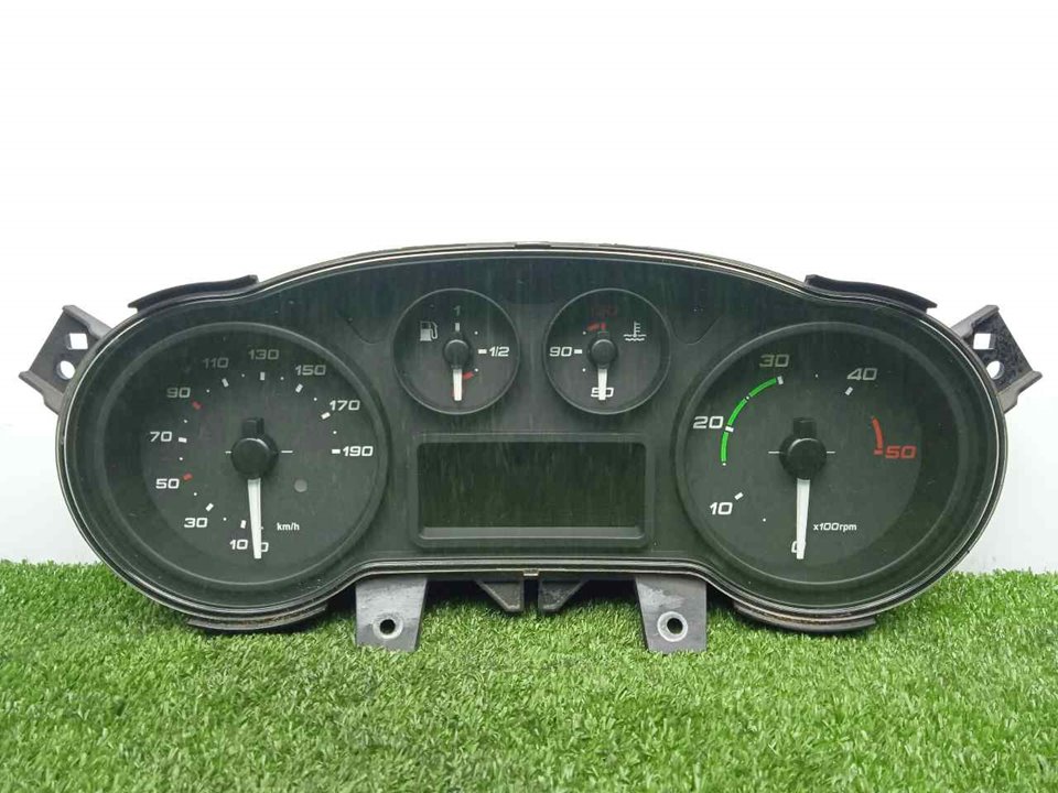 Instrument cluster IVECO DAILY VI Van 33S13, 35S13, 35C13 8941827 BParts