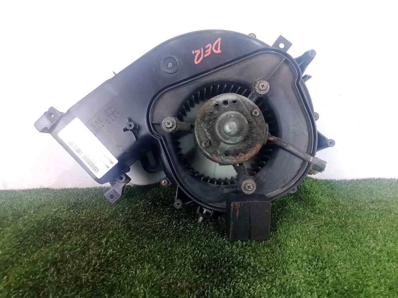 Heater blower motor JAGUAR XJ (X300, X330) 15593177 BParts