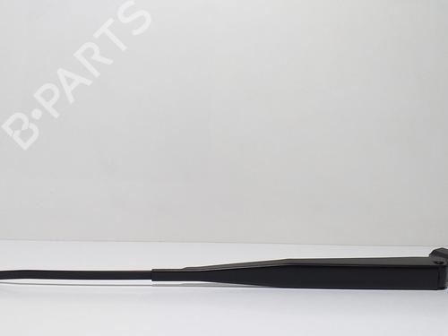 Used Front windshield wiper arm NISSAN TERRANO II (R20) 2.7 TDi 4WD (125 hp) 9161271