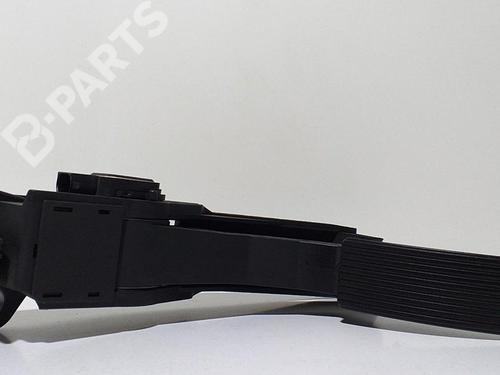 pedal-mercedes-benz-m-class-w164-ml-500-4-matic-164175-a1643000004-2005-2006-2007-2008-2009-2010-2011-2012-8818200 main image