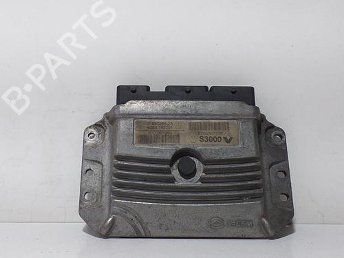 Used Engine control unit (ECU) RENAULT MEGANE II (BM0/1_, CM0/1_) [2001-2012]  14516202