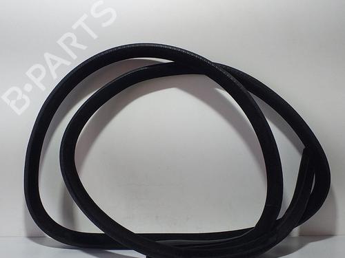 Used Rubber door seal LAND ROVER RANGE ROVER SPORT II (L494) 3.0 SDV6 4x4 (306 hp) 14515970
