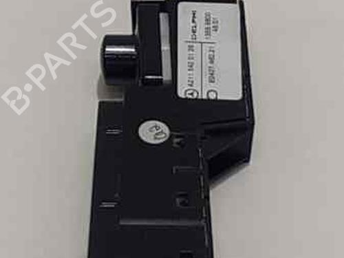 Switch MERCEDES-BENZ E-CLASS (W211) E 240 (211.061) | BP5764568I30