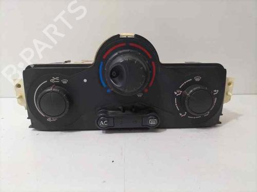 Used Climate control RENAULT MEGANE II Coupé-Cabriolet (EM0/1_) 1.9 dCi (120 hp) 17182765