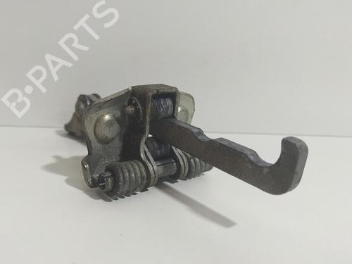 Used Left front suspension arm OPEL VIVARO A Bus (X83) 2.0 CDTI (F7, J7, A07) (114 hp) 16109181