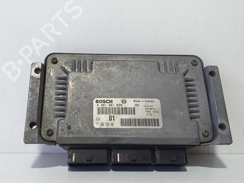 Used Engine control unit (ECU) CITROËN SAXO (S0, S1) 1.5 D (54 hp) 12456848
