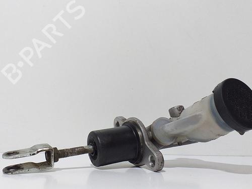 Koblingscylinder NISSAN TERRANO II (R20) 2.7 TDi 4WD (125 hp) 13965314