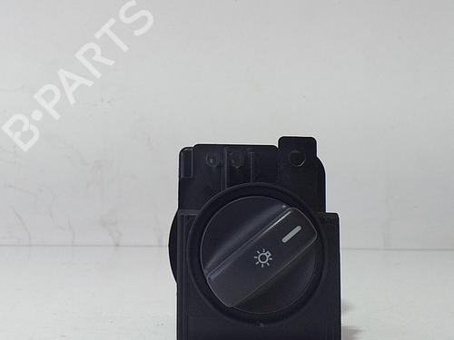 Used Headlight switch MERCEDES-BENZ B-CLASS Sports Tourer (W245) B 180 CDI (245.207) (109 hp) 12525061
