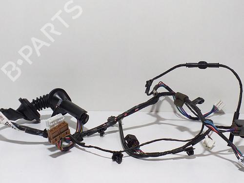 Right front door MITSUBISHI OUTLANDER II (CW_W) 2.2 DI-D 4WD 8512B975 | 60118