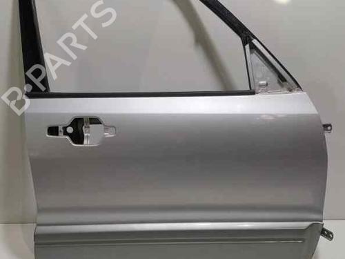 Used Right front door MITSUBISHI PAJERO II (V3_W) 3.2 DiD 4WD (165 hp) 17617171