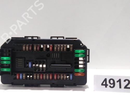 Used Fuse box BMW 3 Touring (F31) 318 d (150 hp) 7168723