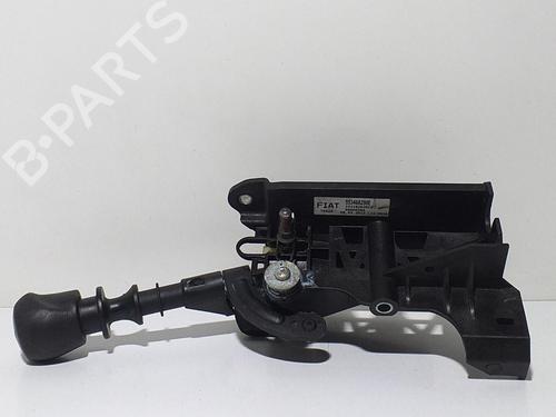 Selector da caixa manual OPEL COMBO Box Body/MPV (X12) 1.6 CDTI (B05) (105 hp) 10984658