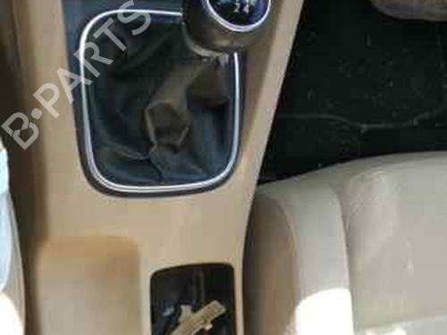 Venstre bak invendig håndtak VW GOLF V (1K1)  | BP7404768I15 