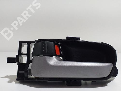 front-left-interior-door-handle-suzuki-grand-vitara-ii-jt-te-td-20-all-wheel-drive-td54-jb420-8313065j10bwj-2005-8332436 main image