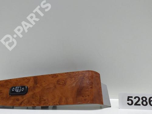 Used Right front window switch Right front window switch MERCEDES-BENZ S-CLASS (W220) S 320 (220.065, 220.165) (224 hp) 7966196 7966196