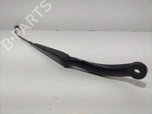 Used Front windshield wiper arm PEUGEOT 307 Break (3E) 2.0 HDI 90 (90 hp) 16876410