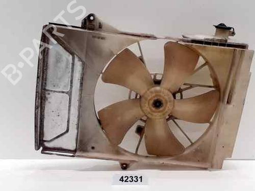 Used Radiator fan TOYOTA YARIS (_P1_) 1.0 (SCP10_, SCP10R) (68 hp) 5867562