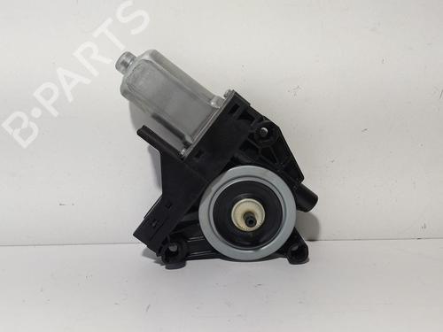 Right front window motor VOLVO XC60 I SUV (156) 2.4 D | BP15583671E20 