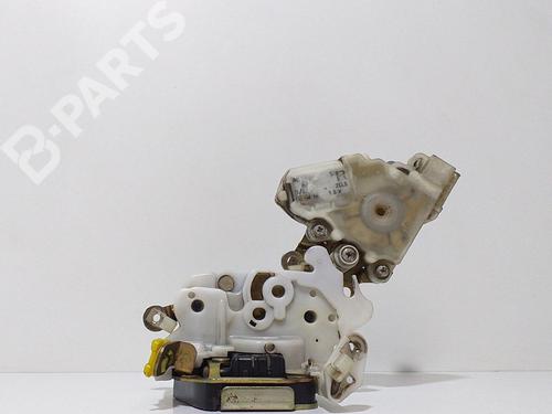 front-right-lock-nissan-terrano-ii-r20-8055291l66-1992-1993-1994-1995-1996-1997-1998-1999-2000-2001-2002-2003-2004-2005-2006-2007-9851456 main image