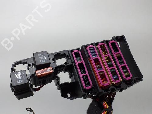 Fuse box AUDI Q5 (8RB) 2.0 TDI quattro | BP10301388E1 
