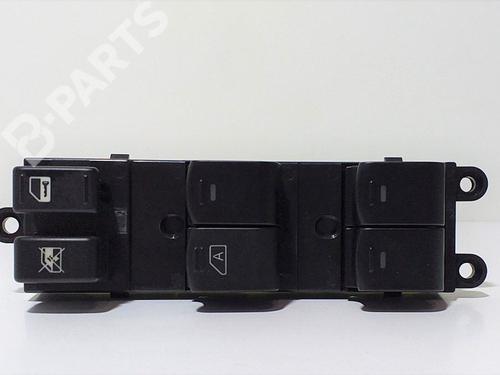 Used Left front window switch Left front window switch NISSAN PATHFINDER III (R51) 2.5 dCi (174 hp) 8811749 8811749
