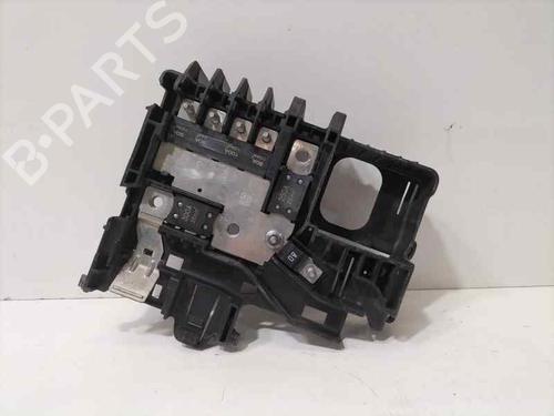 Fuse box OPEL CORSA E (X15) [2014-2024]  17529073