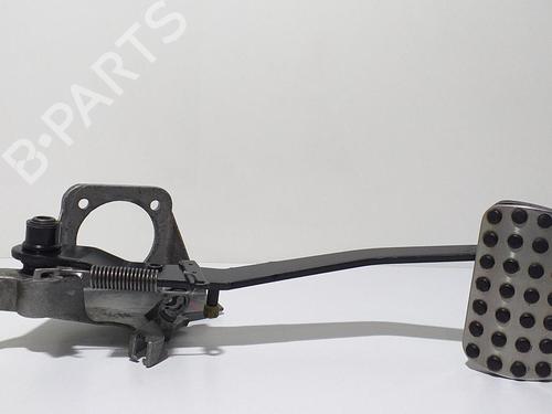 Break pedal MERCEDES-BENZ SLK (R170) 230 Kompressor (170.447) (193 hp) 8878605