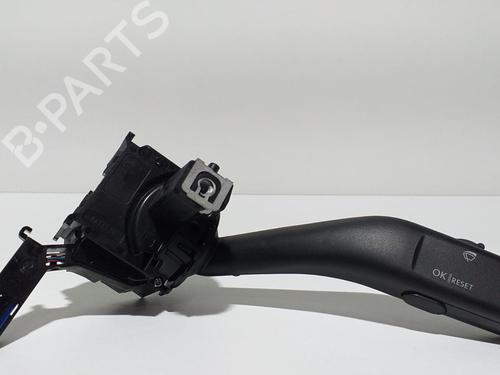Used Steering column stalk SEAT LEON (1P1) 1.9 TDI (105 hp) 8621077
