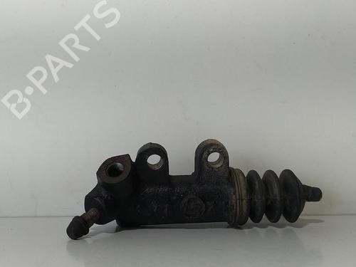 Used Clutch slave cylinder TOYOTA COROLLA (_E12_) 2.0 D-4D (CDE120_, CDE120R) (90 hp) 13965861