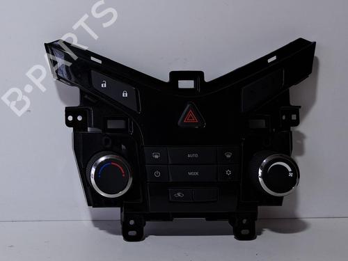 Used Climate control CHEVROLET CRUZE Hatchback (J305) 1.6 (124 hp) 14909716