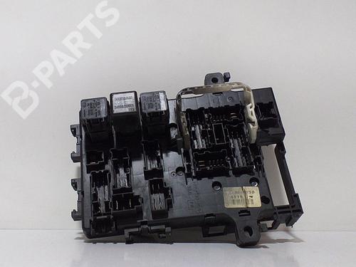 fuse-box-nissan-terrano-ii-r20-td27ti-1992-1993-1994-1995-1996-1997-1998-1999-2000-2001-2002-2003-2004-2005-2006-2007-10228329 main image