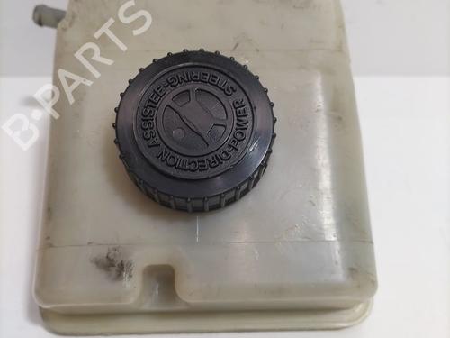 Used Power steering reservoir PEUGEOT 306 Hatchback (7A, 7C, N3, N5) [1993-2003]  16089453
