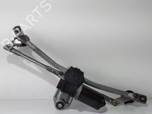 Used Front wiper motor KIA SPORTAGE III (SL) 1.7 CRDi (116 hp) 12301189