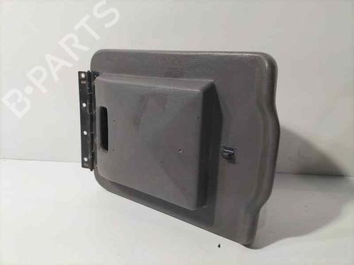 Armrest / Center console LAND ROVER DISCOVERY II (L318) 2.5 Td5 4x4 | BP17133103I20 