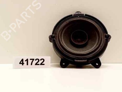 Used Radio RENAULT CLIO III (BR0/1, CR0/1) 1.5 dCi (BR0H, CR0H, CR1S, BR1S) (106 hp) 6613665