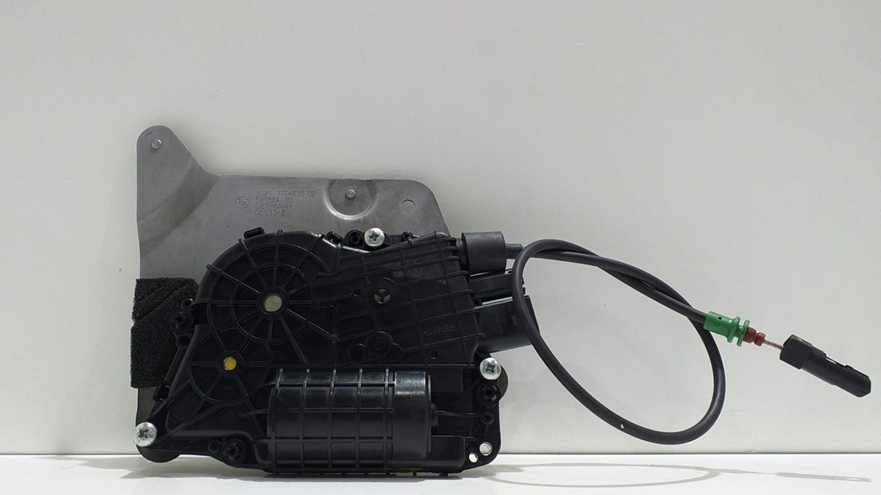 Electronic module BMW 6 (E63) 630 i 8238688 | B-Parts