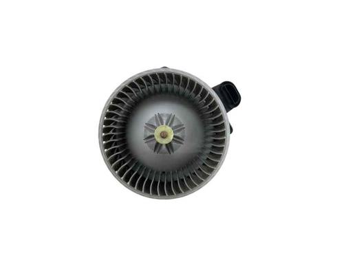 Used Heater blower motor TOYOTA AURIS (_E18_) 1.4 D-4D (NDE180_, NDE180R) (90 hp) 27924291