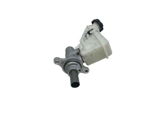 Brake master cylinder HYUNDAI i30 (PDE, PD, PDEN) 1.6 CRDi | BP27449972M77
