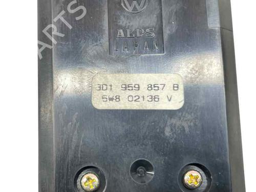Used Left front window switch Left front window switch VW PHAETON (3D1, 3D2, 3D3, 3D4, 3D6, 3D7, 3D8, 3D9) 3.2 V6 (241 hp) 29021645 29021645